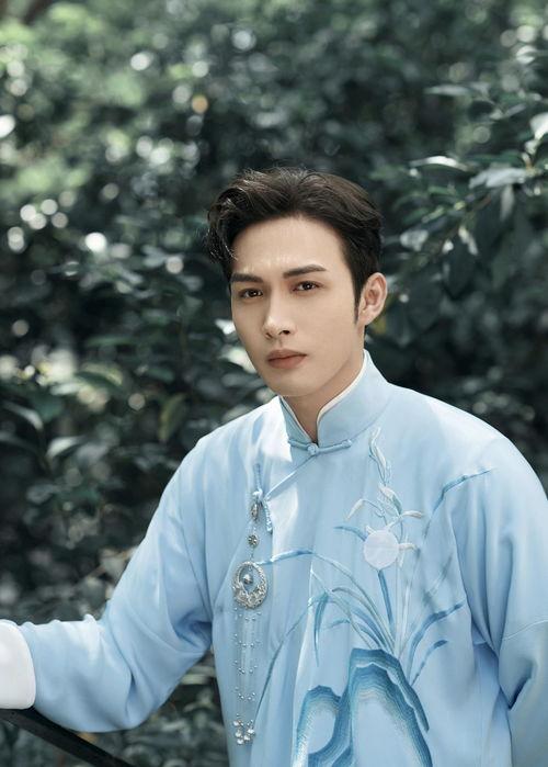 张彬彬最新娱乐爆料微博,娱乐圈新动向揭秘! 第1张 张彬彬最新娱乐爆料微博,娱乐圈新动向揭秘! 第1张